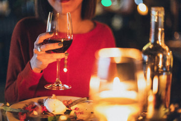 Styling tips for decorating your dining table for a dinner party