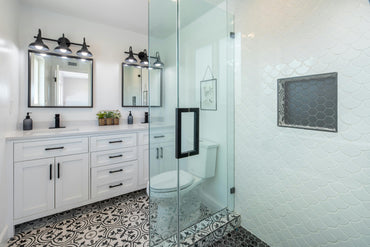 Make your glass shower wall shine again | Step-by-step guide & golden tips