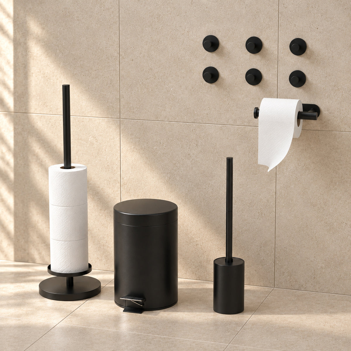 5-teiliges schwarzes WC-Set - Selbstklebender Ersatzrollenhalter & erhöhter freistehender Toilettenpapierhalter für 5 Rollen - WC-Bürstenhalter, Mülleimer & Wandhaken