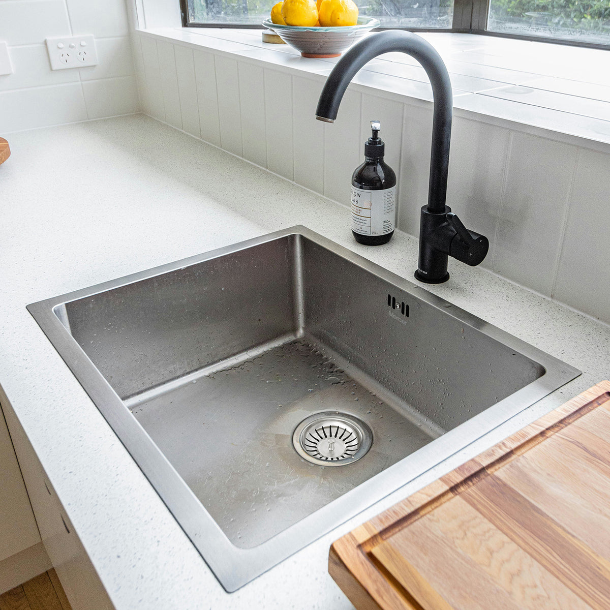 Korfplug 82 mm met balpin, roestvrij staal voor keukenspoelbak